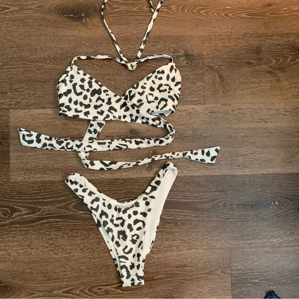 Aerie womens white black animal print bikini swimsuit XS